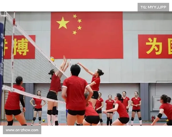 副攻拦网技术在排球中至关重要 移动取位成为训练关键要素 副攻拦网技术在排球中至关重要 移动取位成为训练关键要素